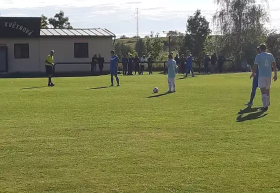 5. kolo FK OSTROV "B" - SLAVOJ KYNŠPERK 1-2pp