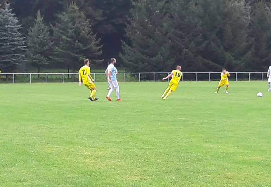 13. kolo SLAVOJ KYNŠPERK - FC VIKTORIE M.LÁZNĚ "B" 2-3