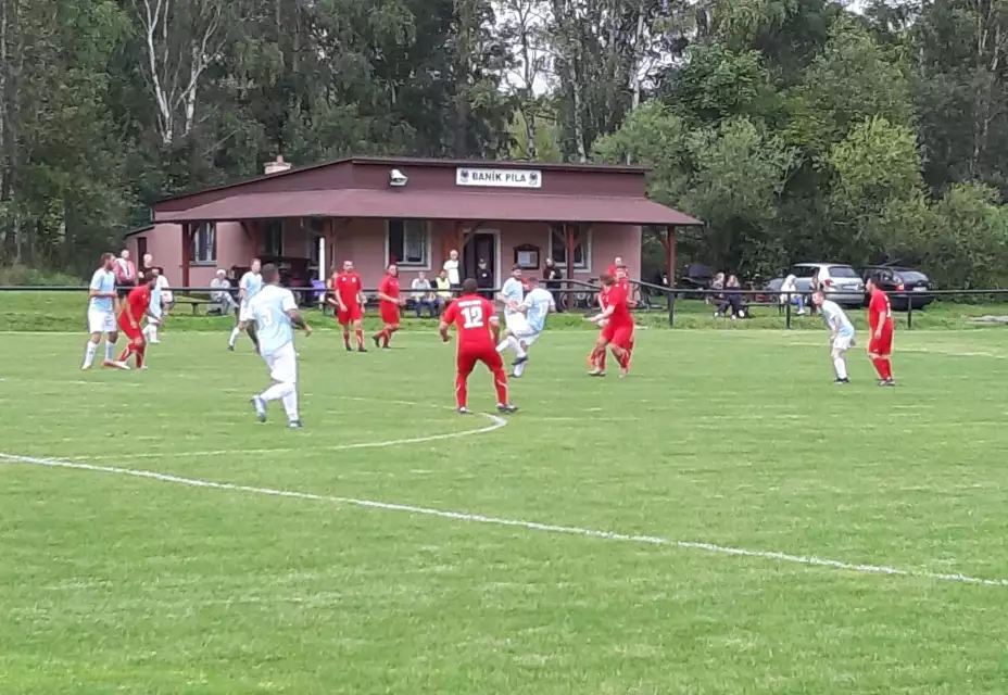 4. kolo BANÍK PILA - SLAVOJ KYNŠPERK 5-1 (1-0)