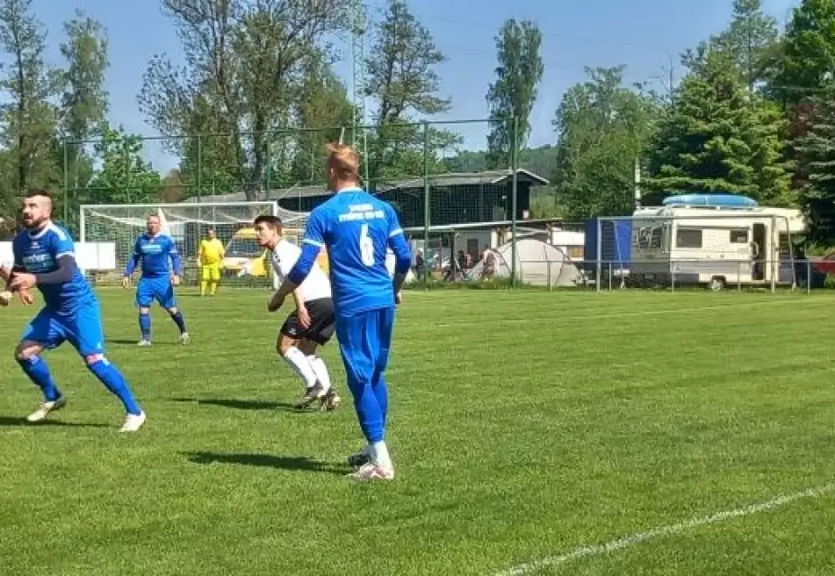 SLAVOJ KYNŠPERK - AJAX KOLOVÁ 3-3 (3:2)